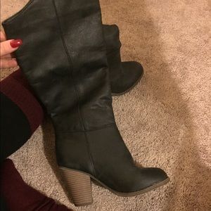 Classic Black Boots ♠️